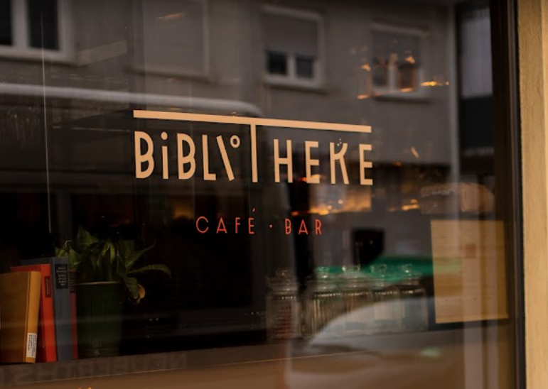 Bibliotheke_Schaufensterbeschriftung